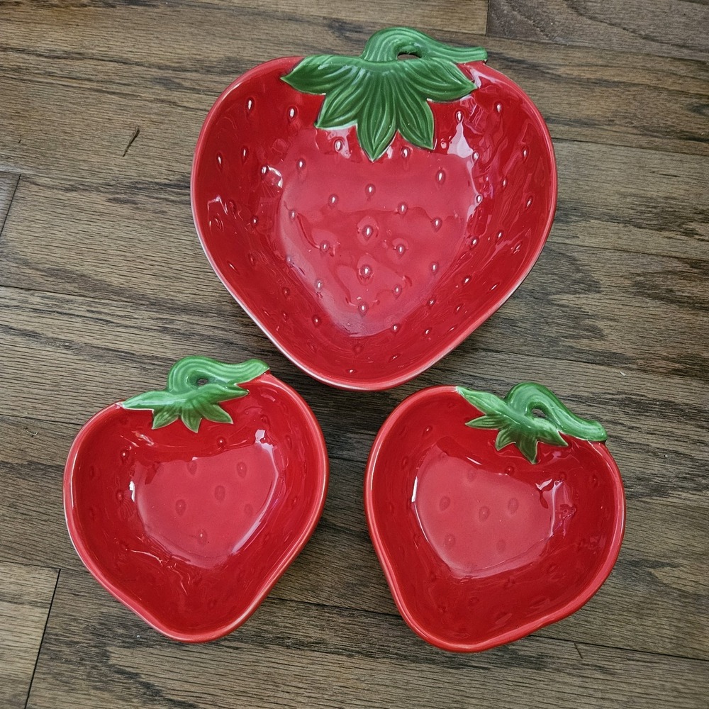 Vintage Strawberry Knobler Japan Candy Strawberry Bowl ~ LOT OF 3 Set Big Small